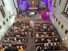 DBT25 in der Kirche